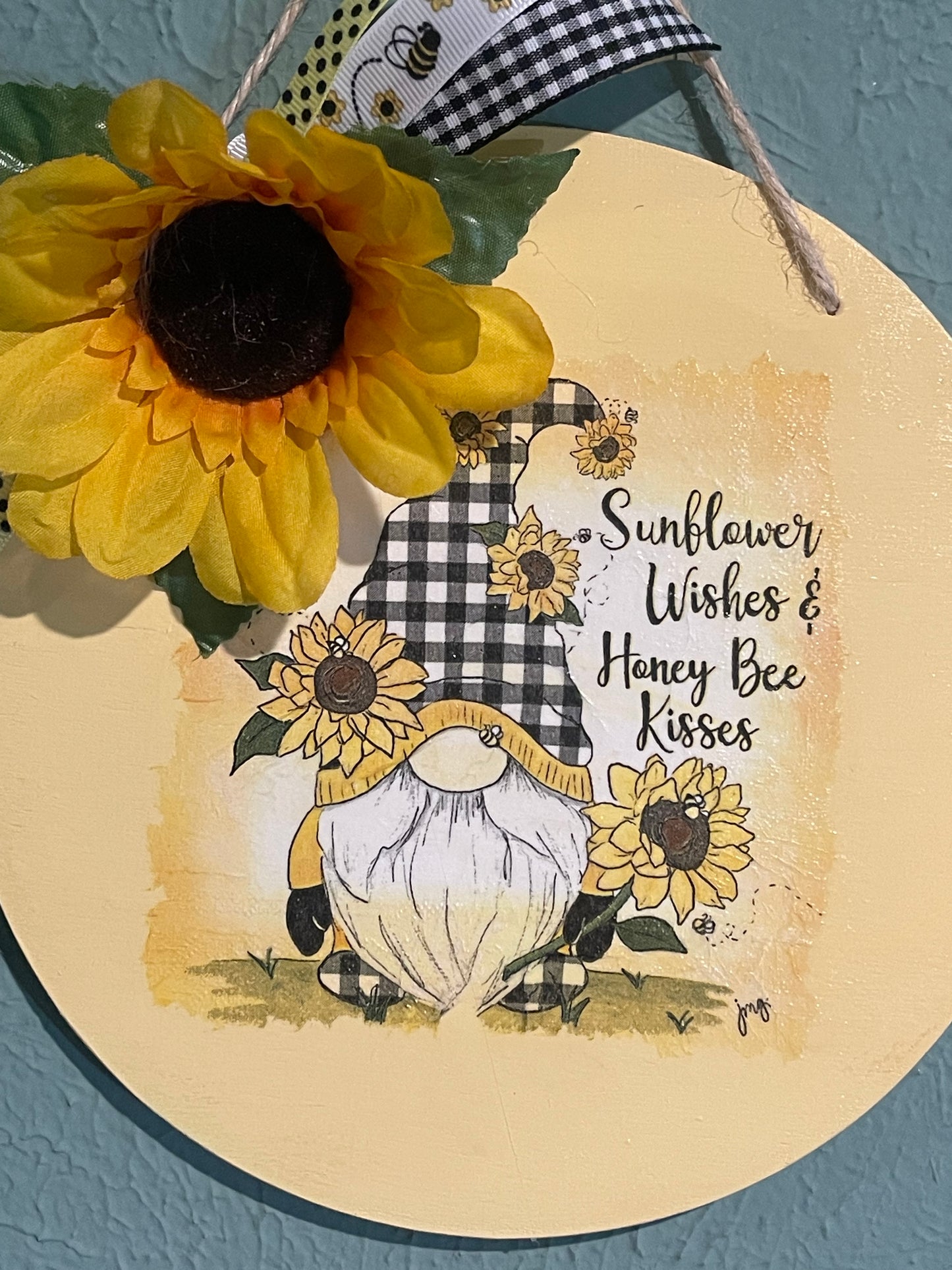 Sunflower Gnome sign